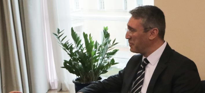 Τούρκος πρέσβης: Δώστε μας τους «8» -Μεταξύ μας υπάρχουν σύνθετα ζητήματα